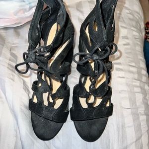 Steve Madden lace up black block heel